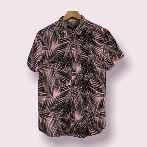 Short sleeve palm leaf pattern button up